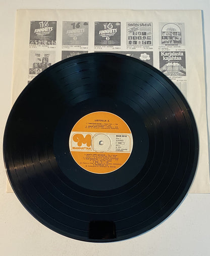 Listoilla 2 1974 Vinyl